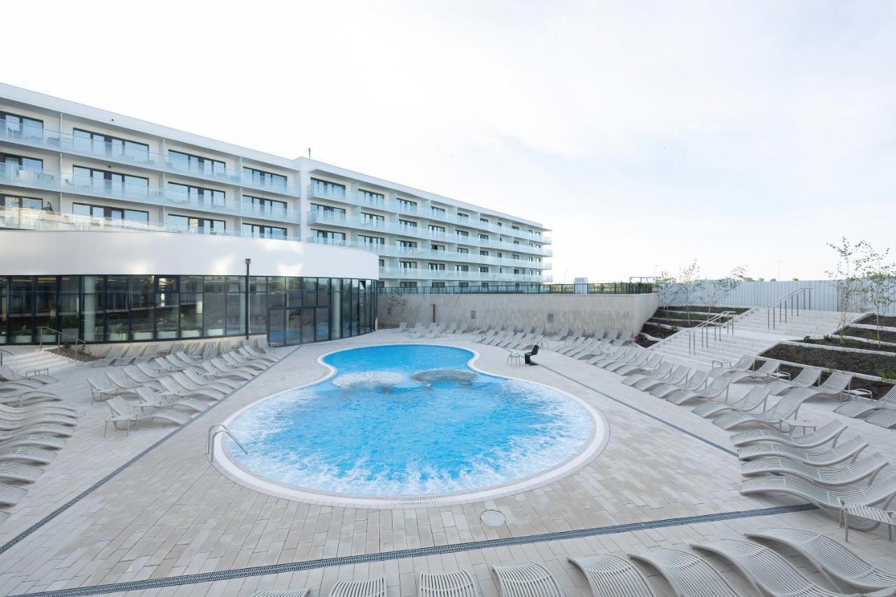 Polanki Aqua Apartment Spa & Basen By Noclegi Renters Колобжег Екстериор снимка